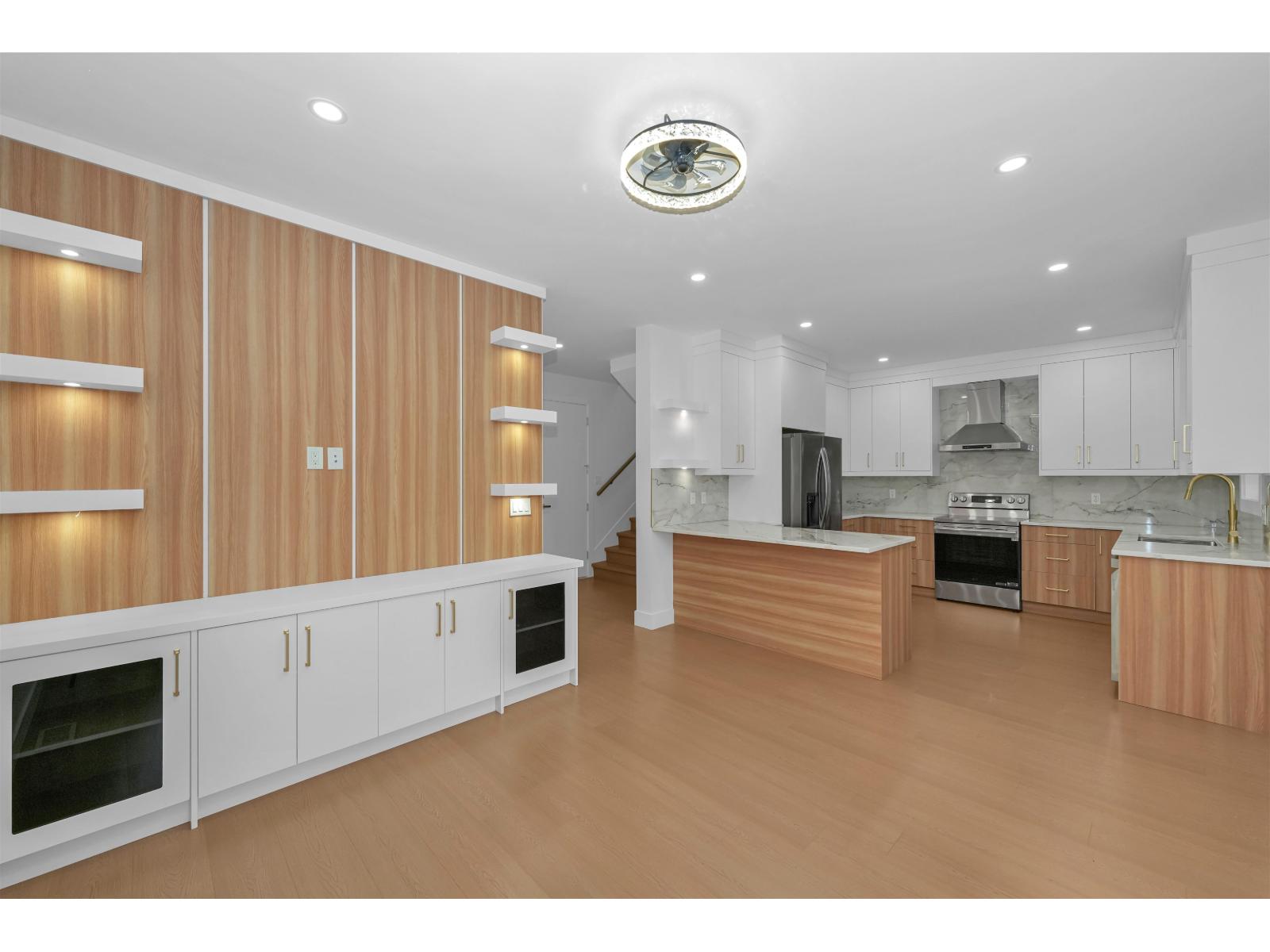 6 2168 W VINEWOOD STREET, Abbotsford