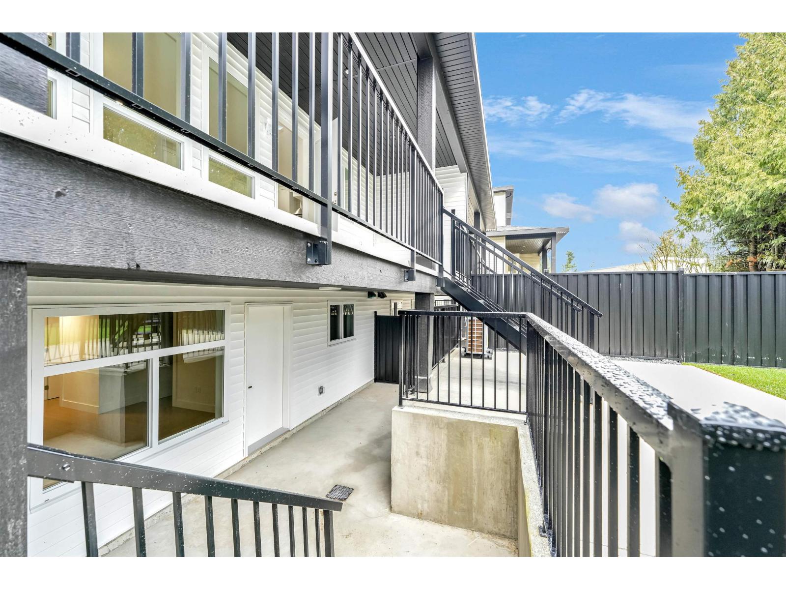 6 2168 W VINEWOOD STREET, Abbotsford