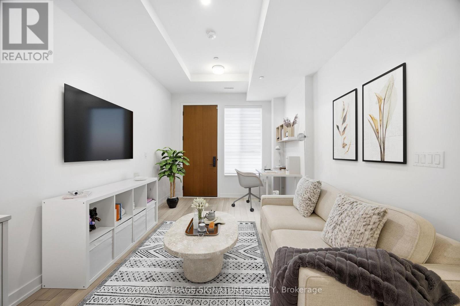 105 - 5 RED SQUIRREL LANE - Photo 2 of 18, Richmond Hill, Ontario