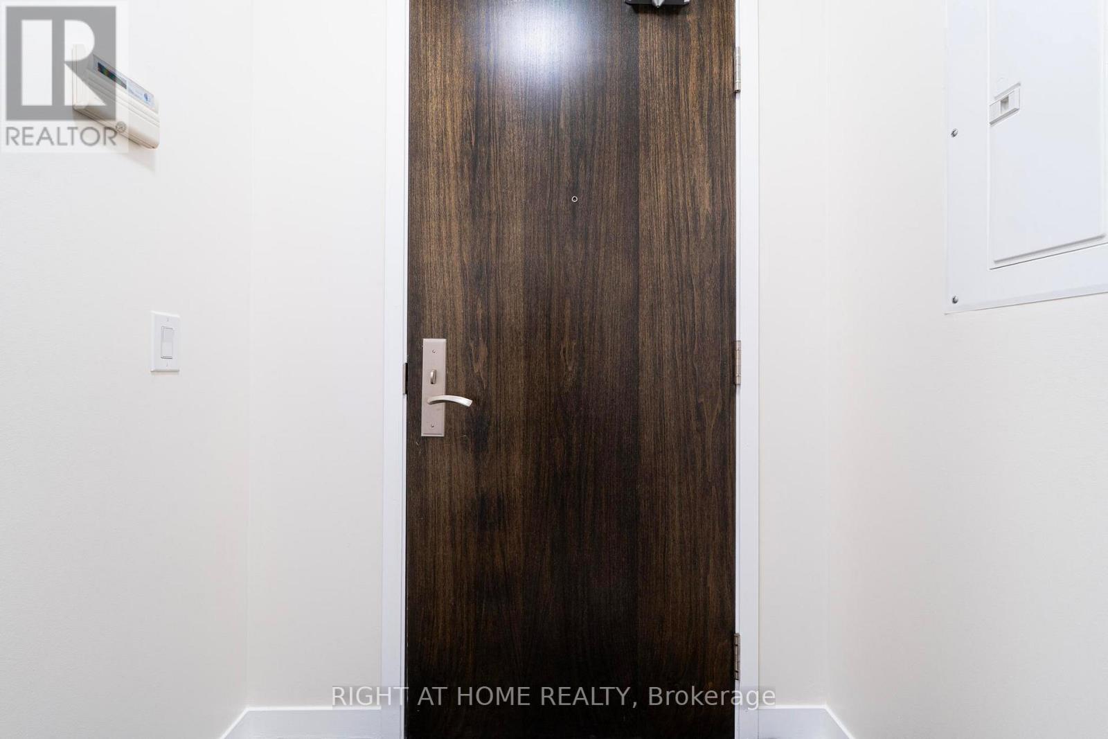 1402 - 840 QUEENS PLATE DRIVE - Photo 2 of 23, Toronto (West Humber-Clairville), Ontario