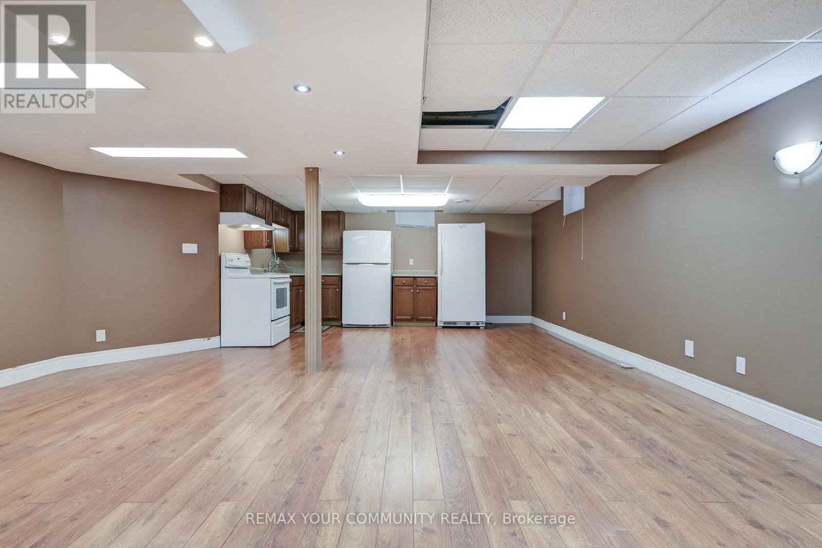 88 CASTELLI COURT - 31