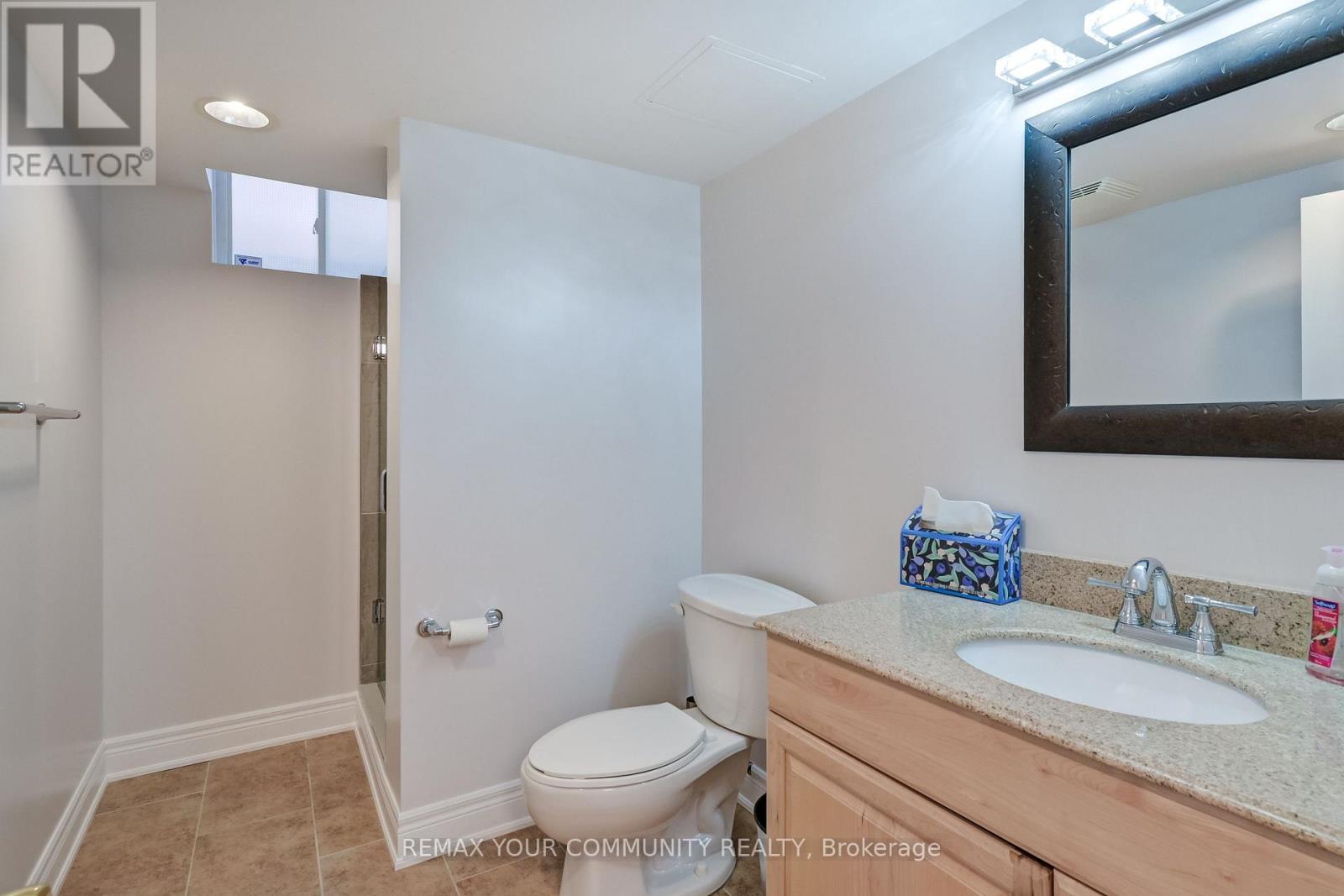 88 CASTELLI COURT - 35