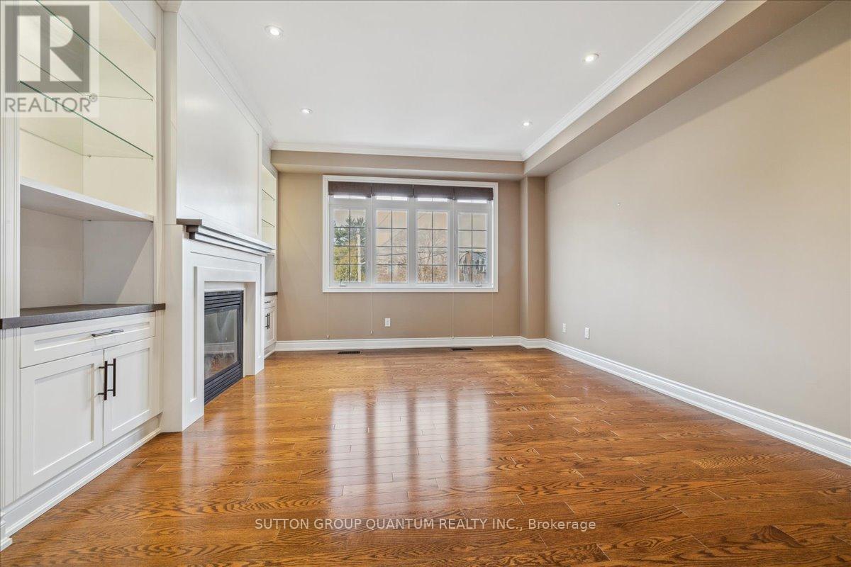 32 HARBORN ROAD - Photo 3 of 50, Mississauga (Cooksville), Ontario