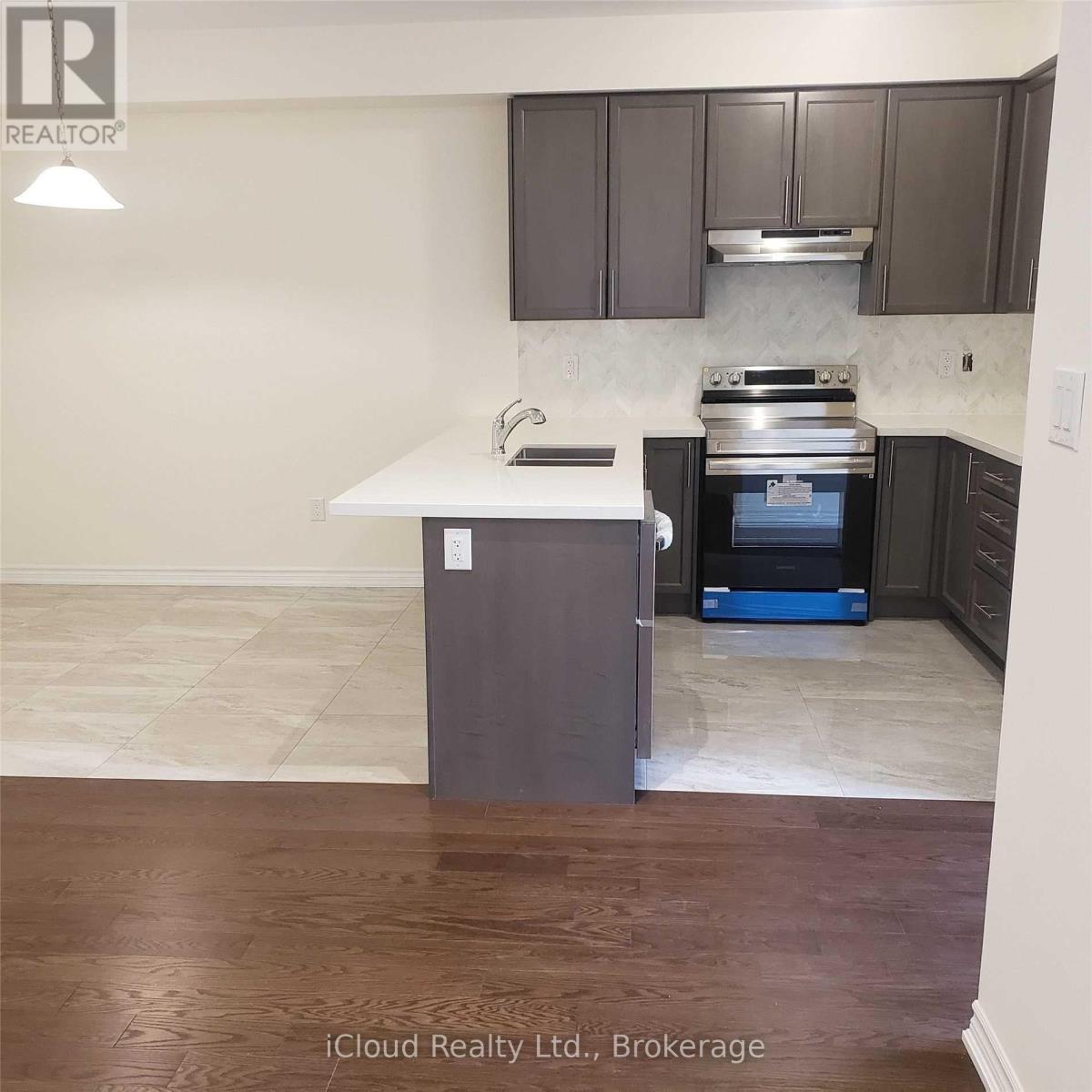 2ND & 3RD FLOOR - 41 ALLEGRO DRIVE - Photo 3 of 24, Brampton (Credit Valley), Ontario