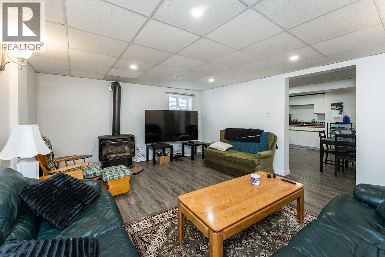 2020 ROSS CRESCENT - 28