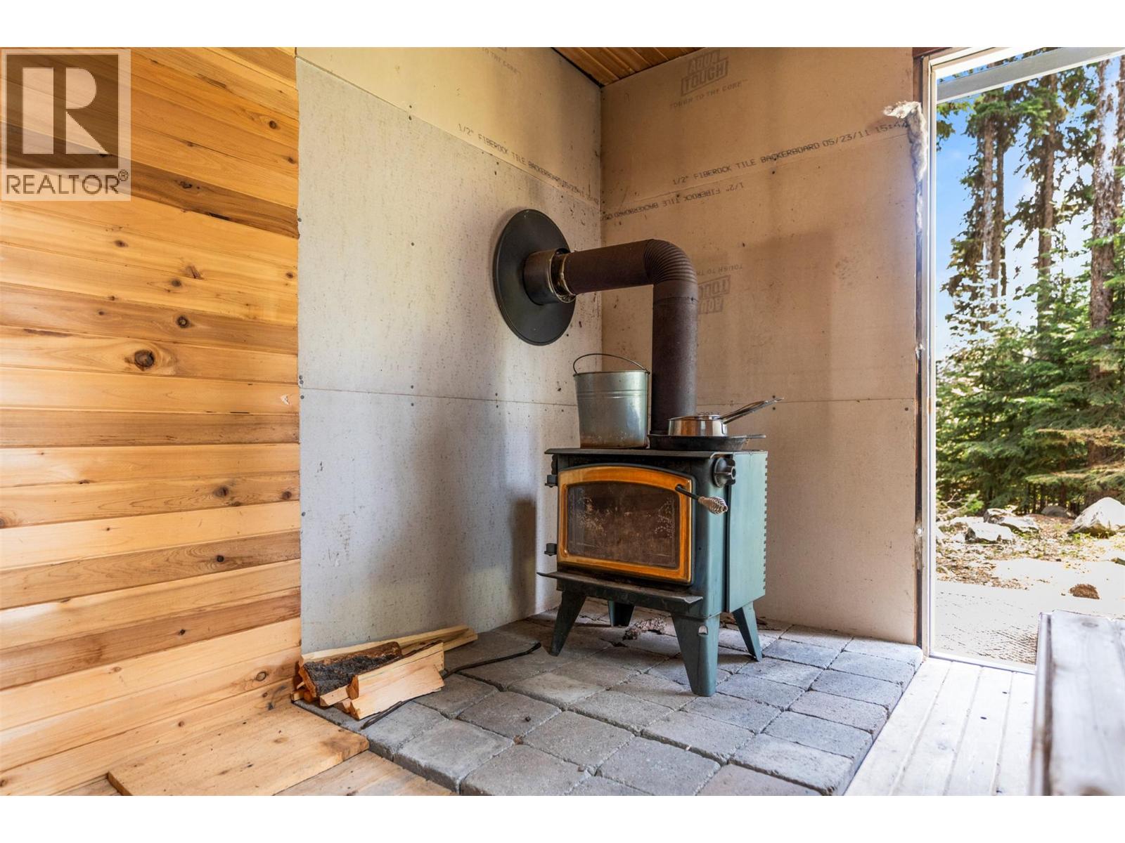 Block E Crooked Lake, Lake Country