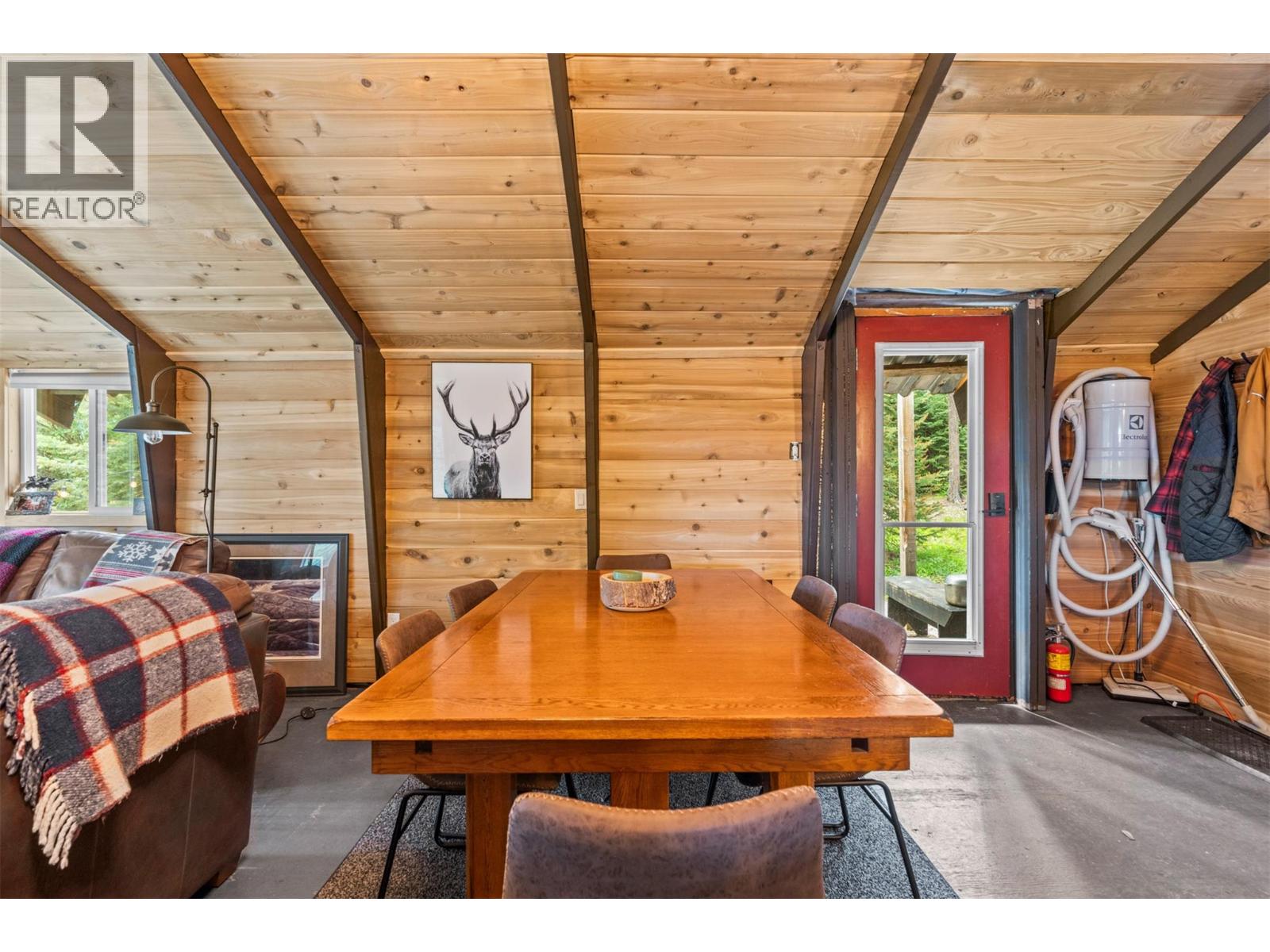 Block E Crooked Lake, Lake Country