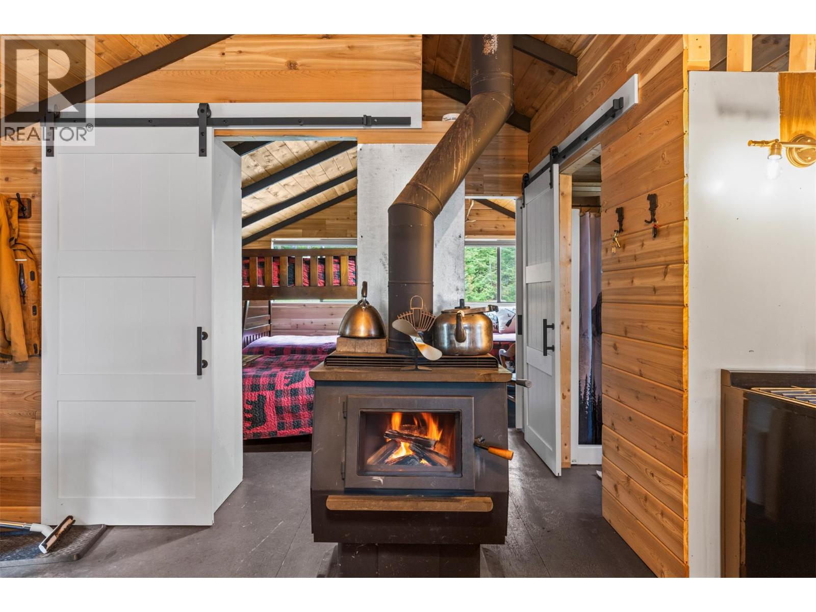 Block E Crooked Lake, Lake Country