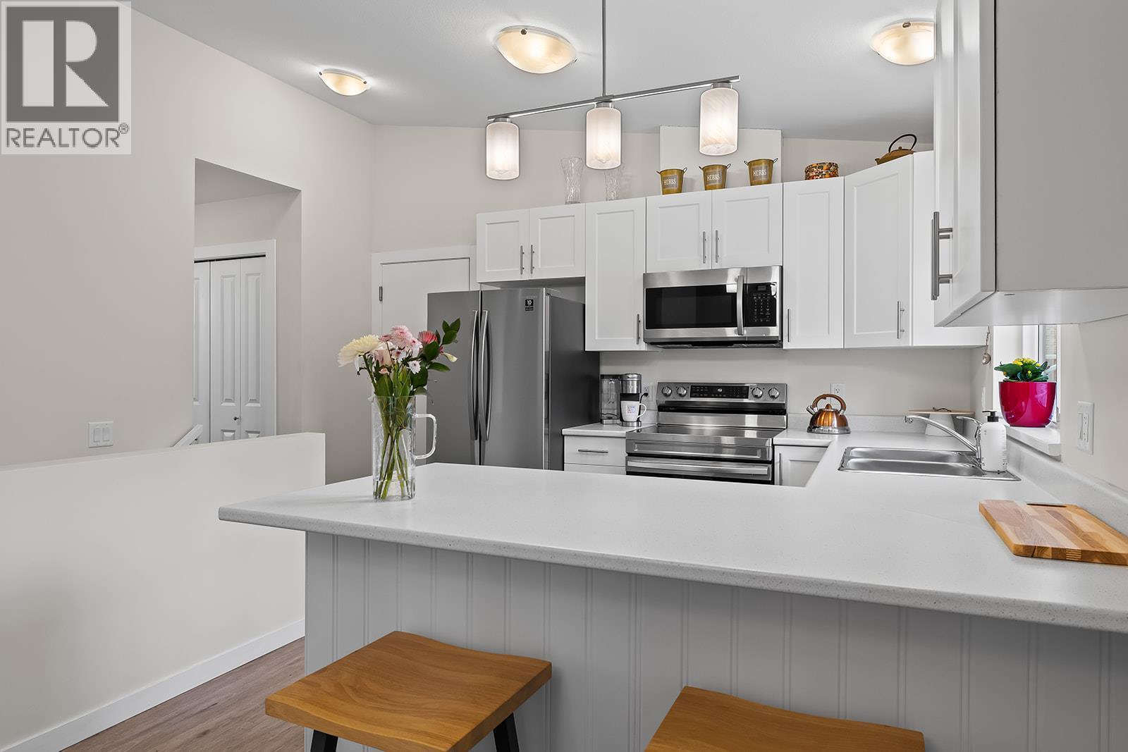 664 Muir Road, Kelowna