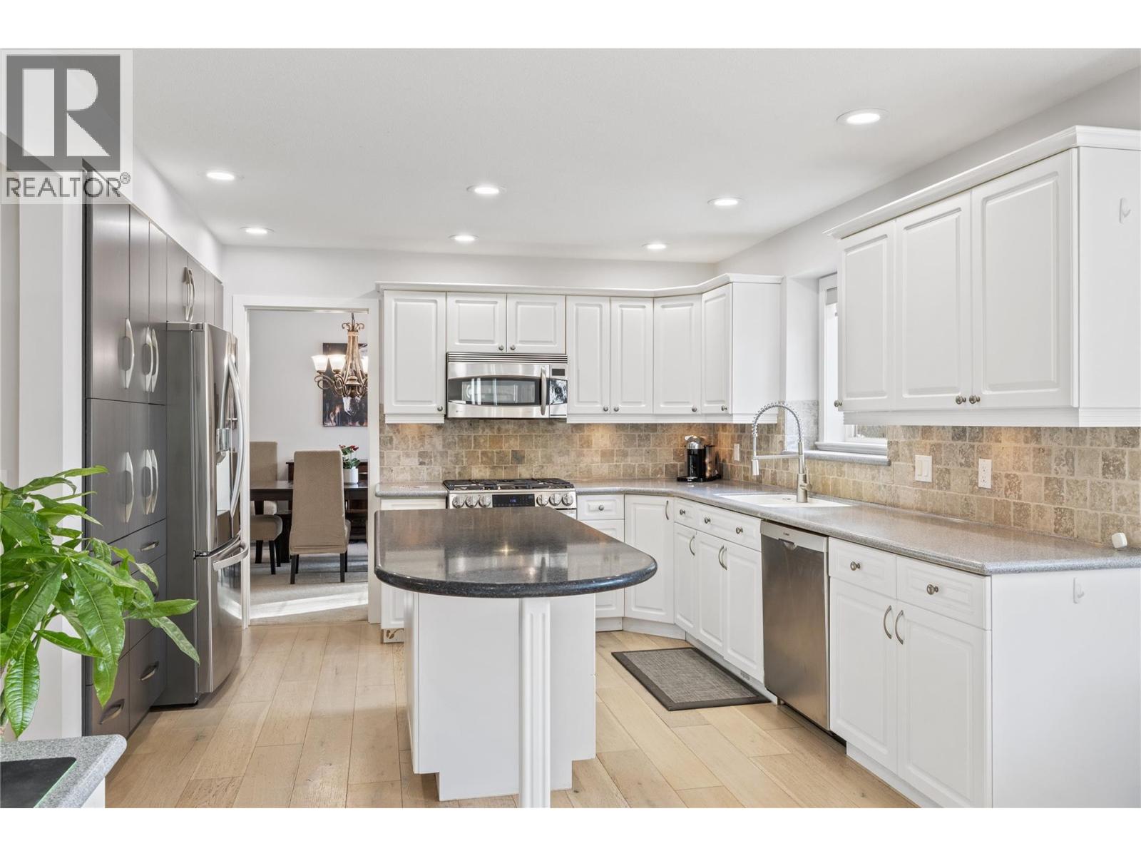 3947 Lakevale Place, Kelowna