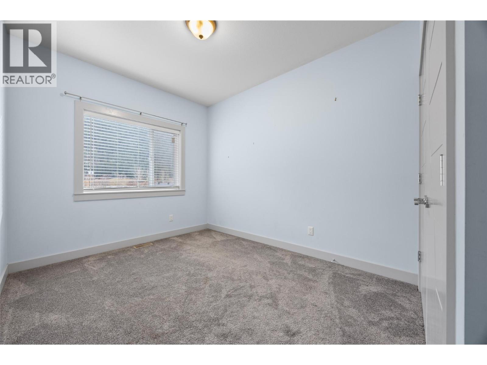 829 Okanagan Avenue - 21