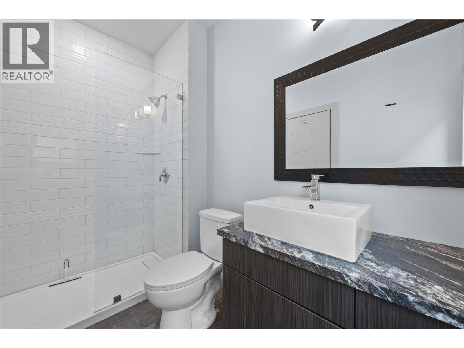829 Okanagan Avenue - 27