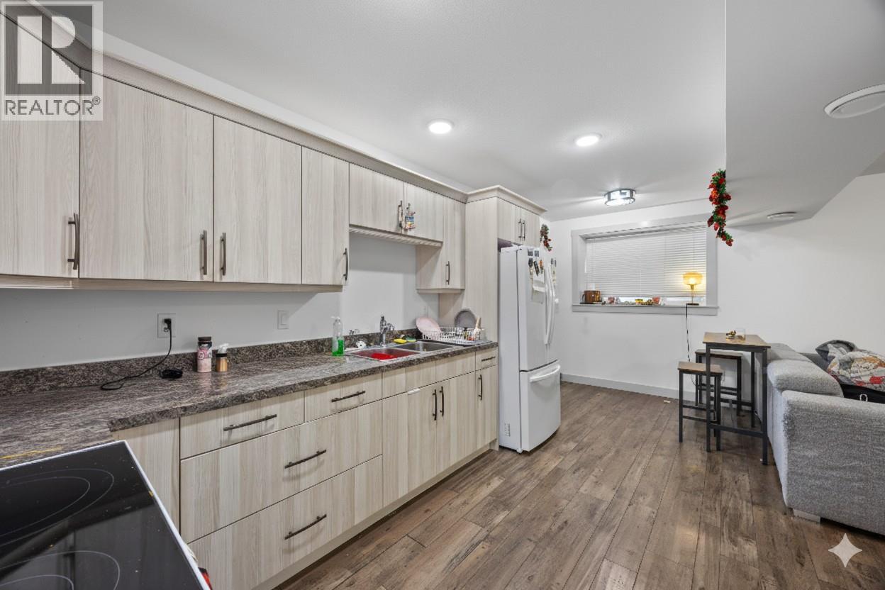 829 Okanagan Avenue, Chase