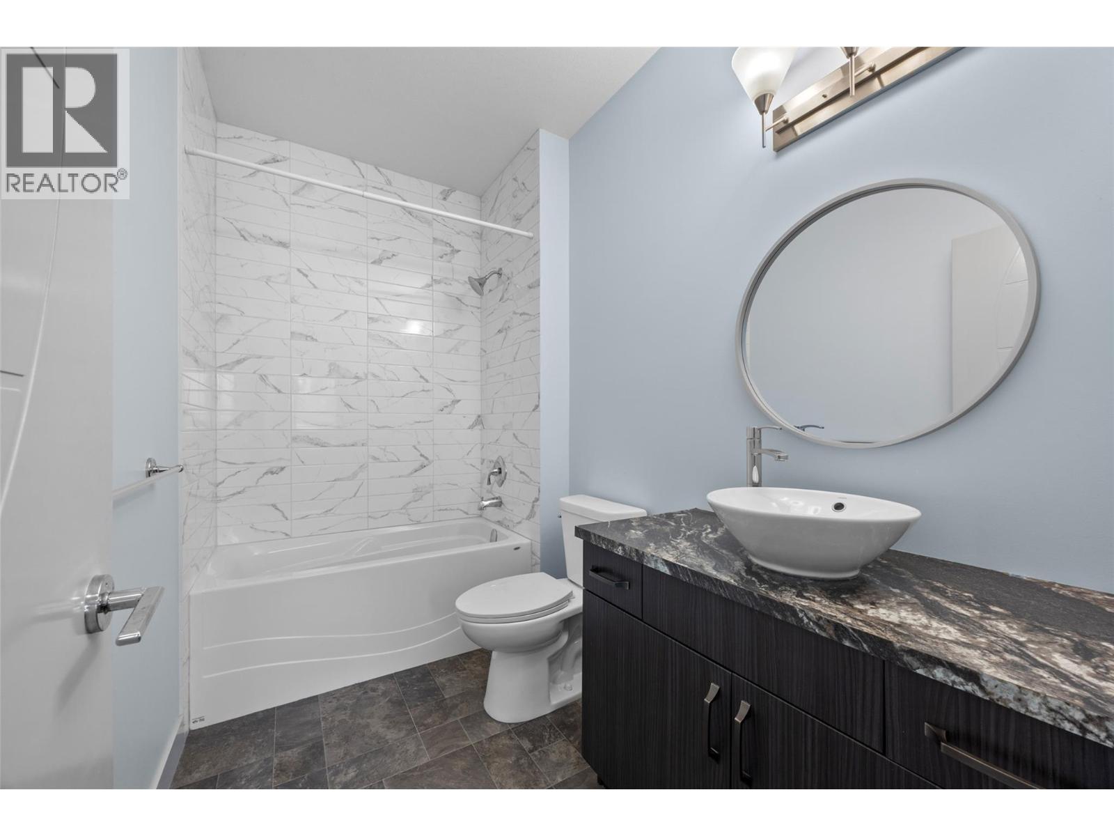 829 Okanagan Avenue, Chase