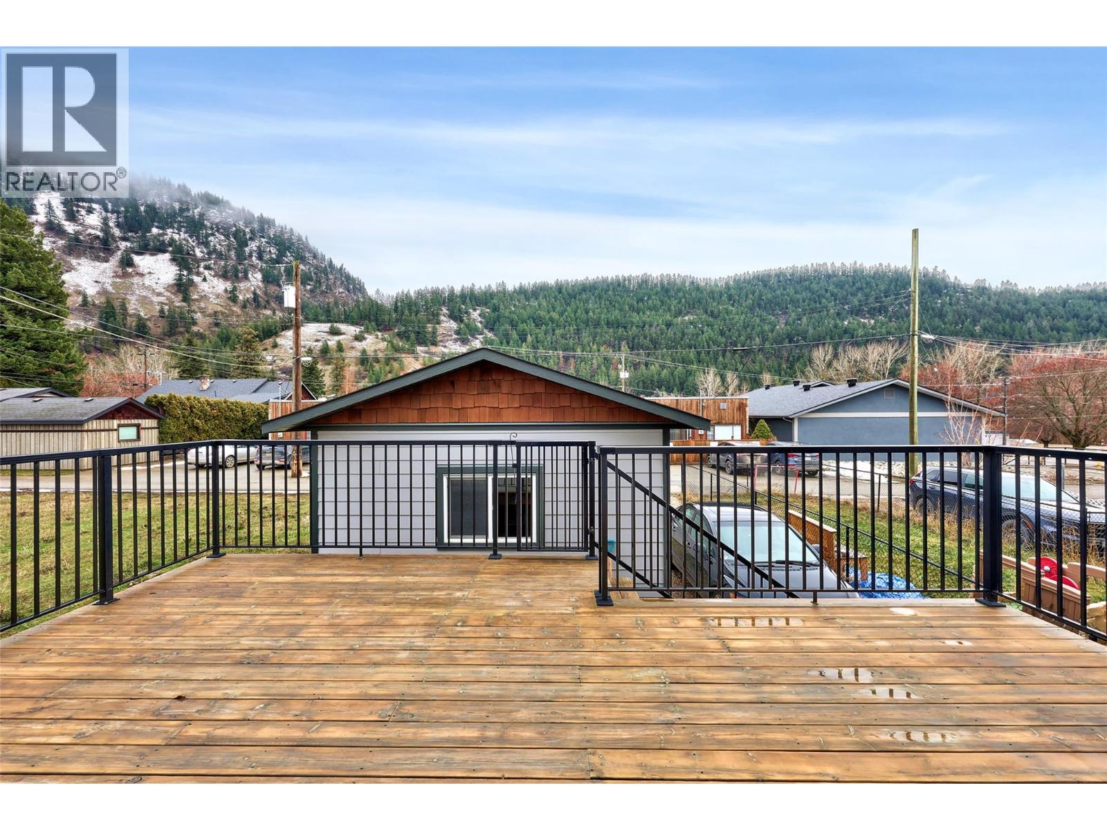 829 Okanagan Avenue, Chase