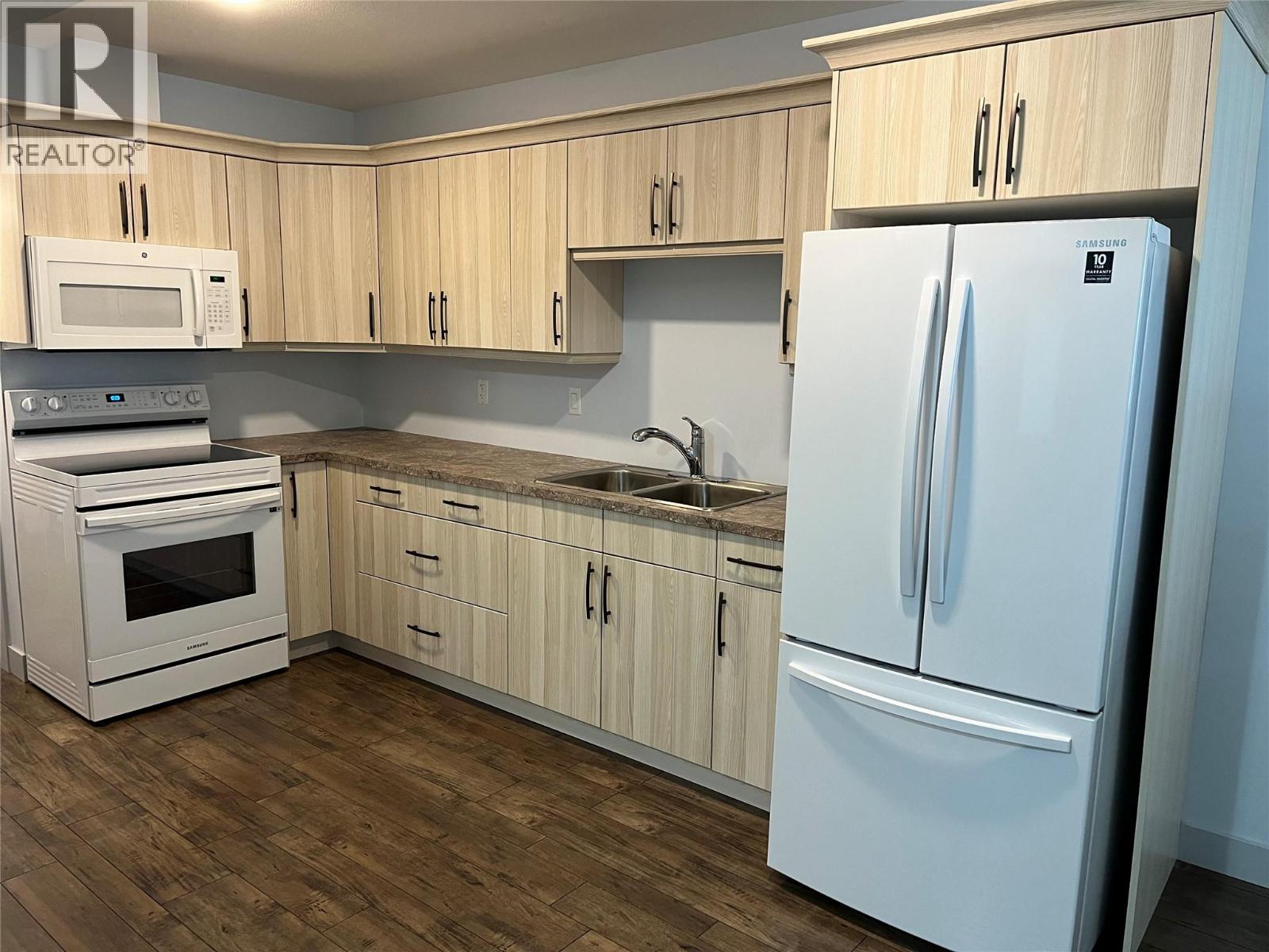 829 Okanagan Avenue, Chase