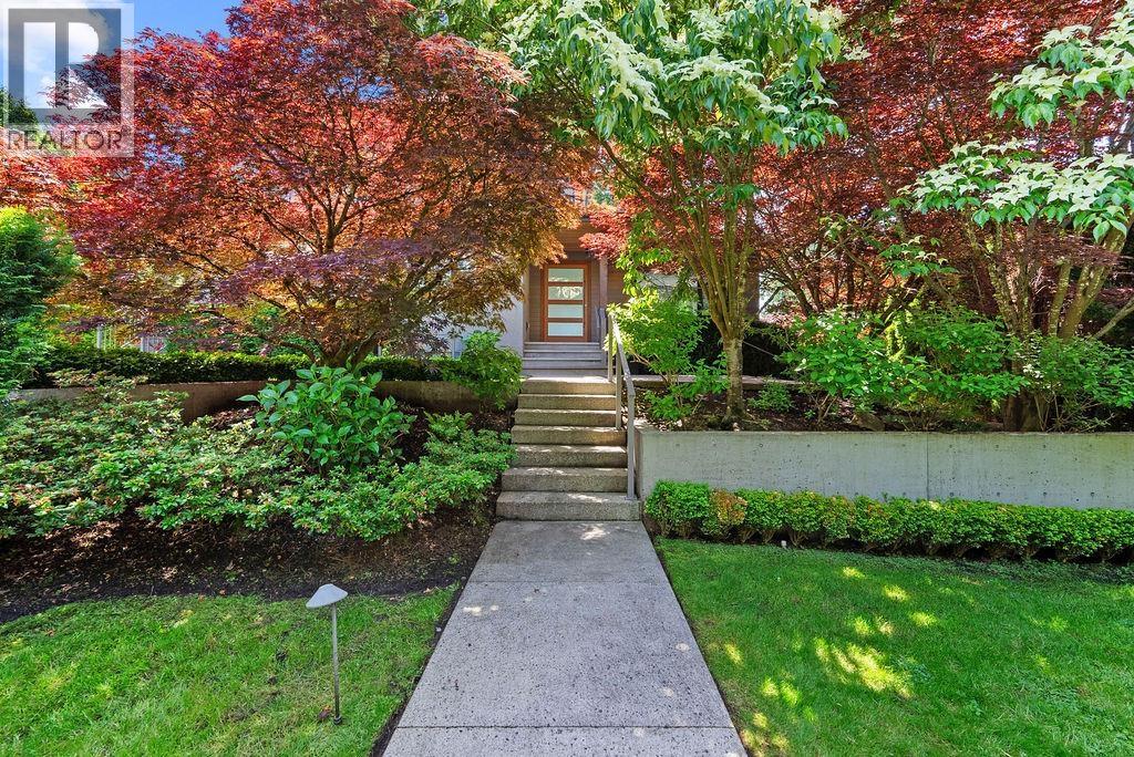 990 JEFFERSON AVENUE, West Vancouver