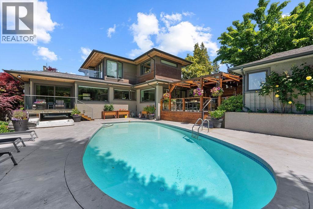 990 JEFFERSON AVENUE, West Vancouver