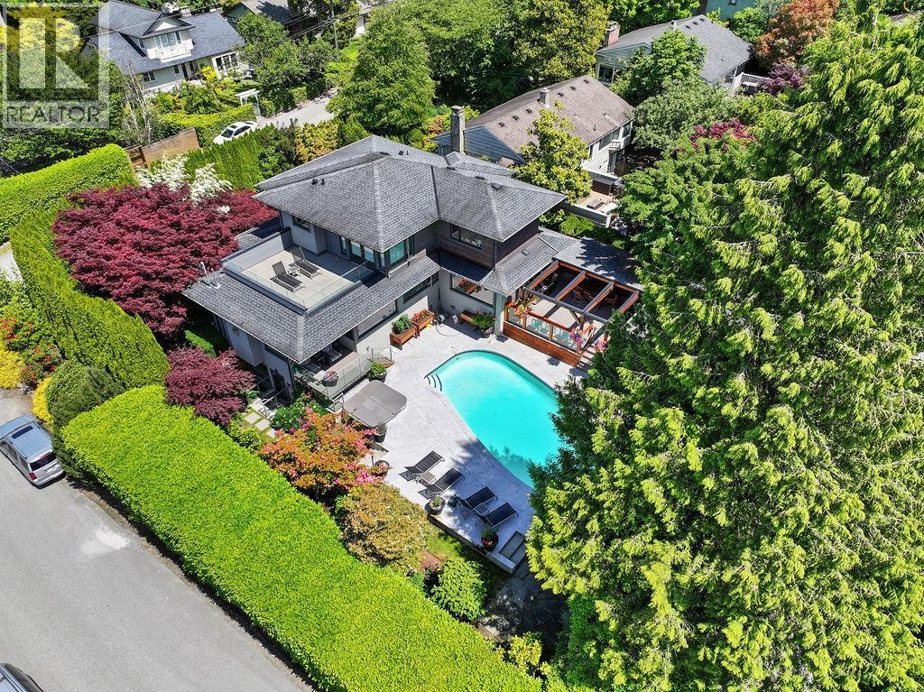 990 JEFFERSON AVENUE, West Vancouver