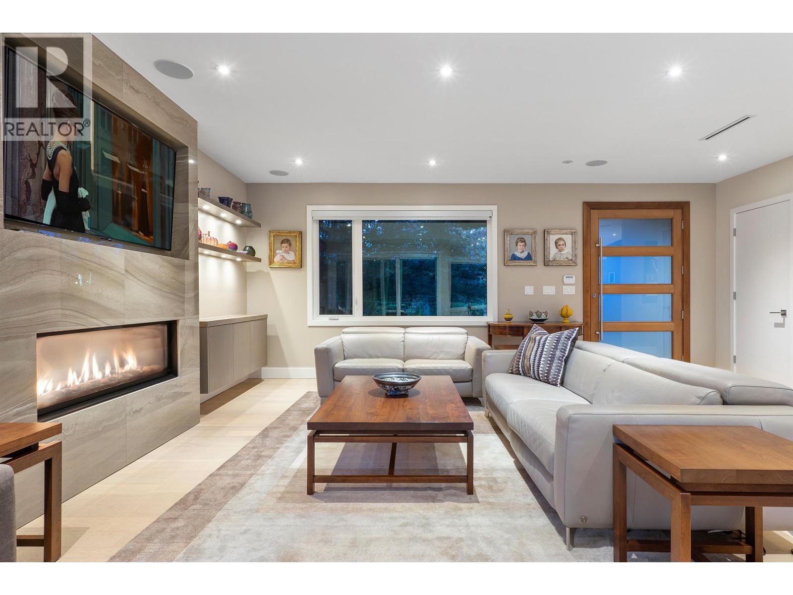 990 JEFFERSON AVENUE, West Vancouver