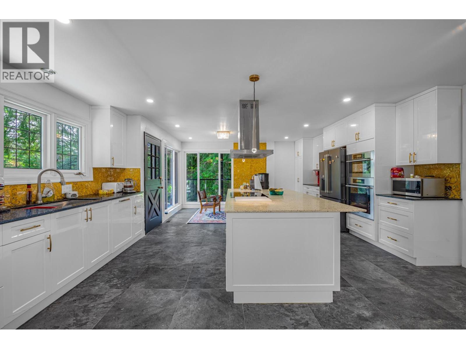 4621 CAULFEILD DRIVE, West Vancouver
