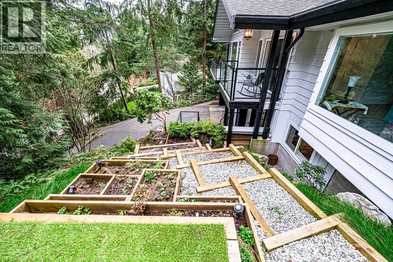 4621 CAULFEILD DRIVE, West Vancouver