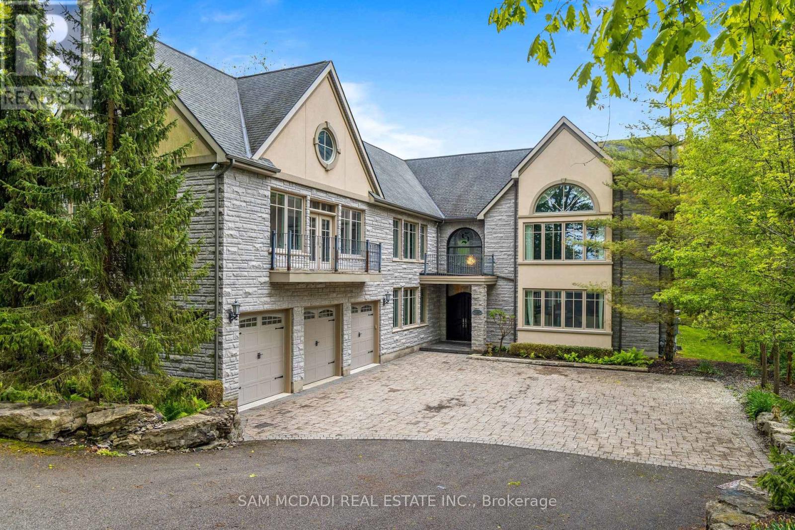 839 East Lakeshore Road