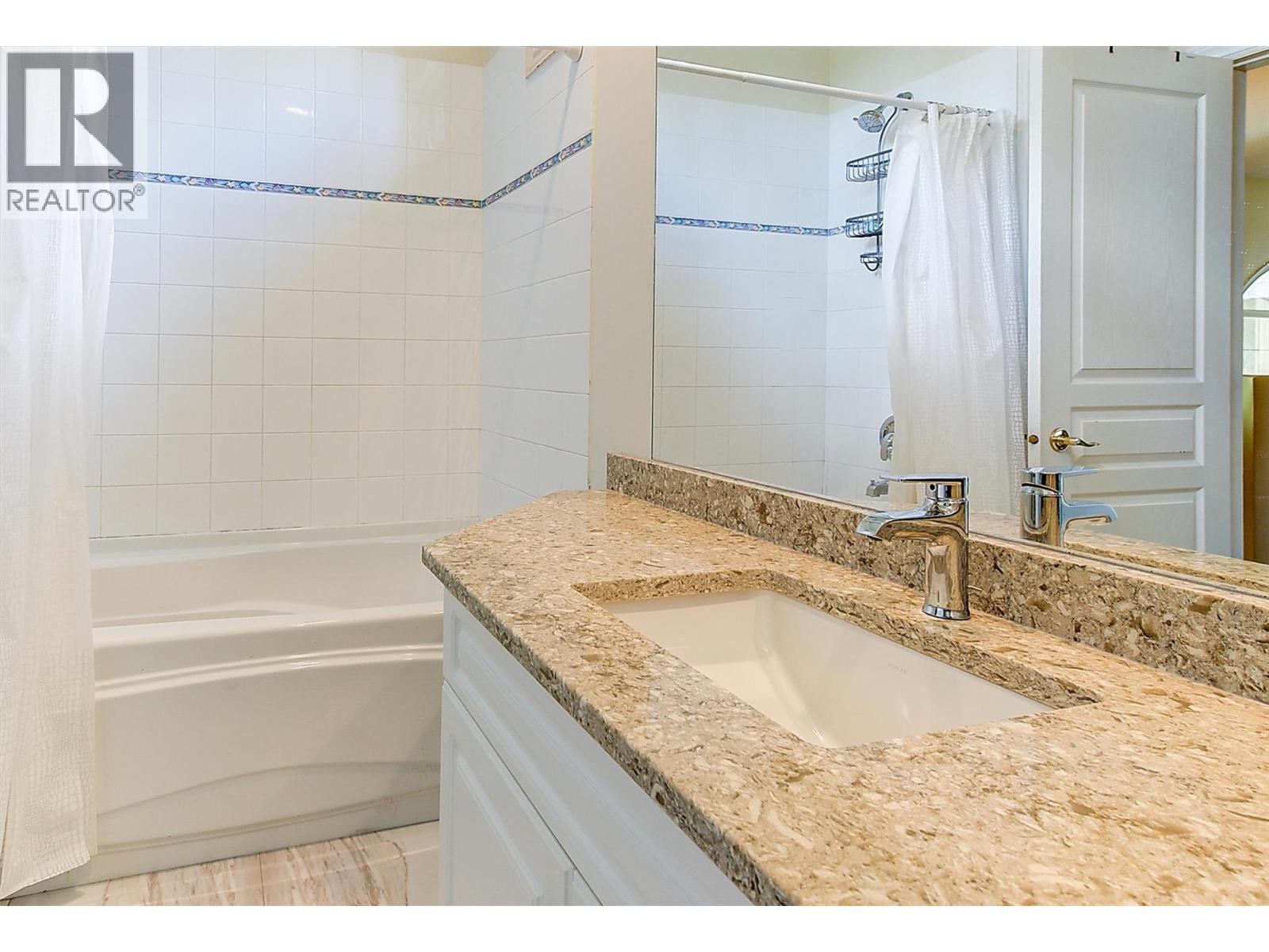  3605 Luxmoore Road, Kelowna