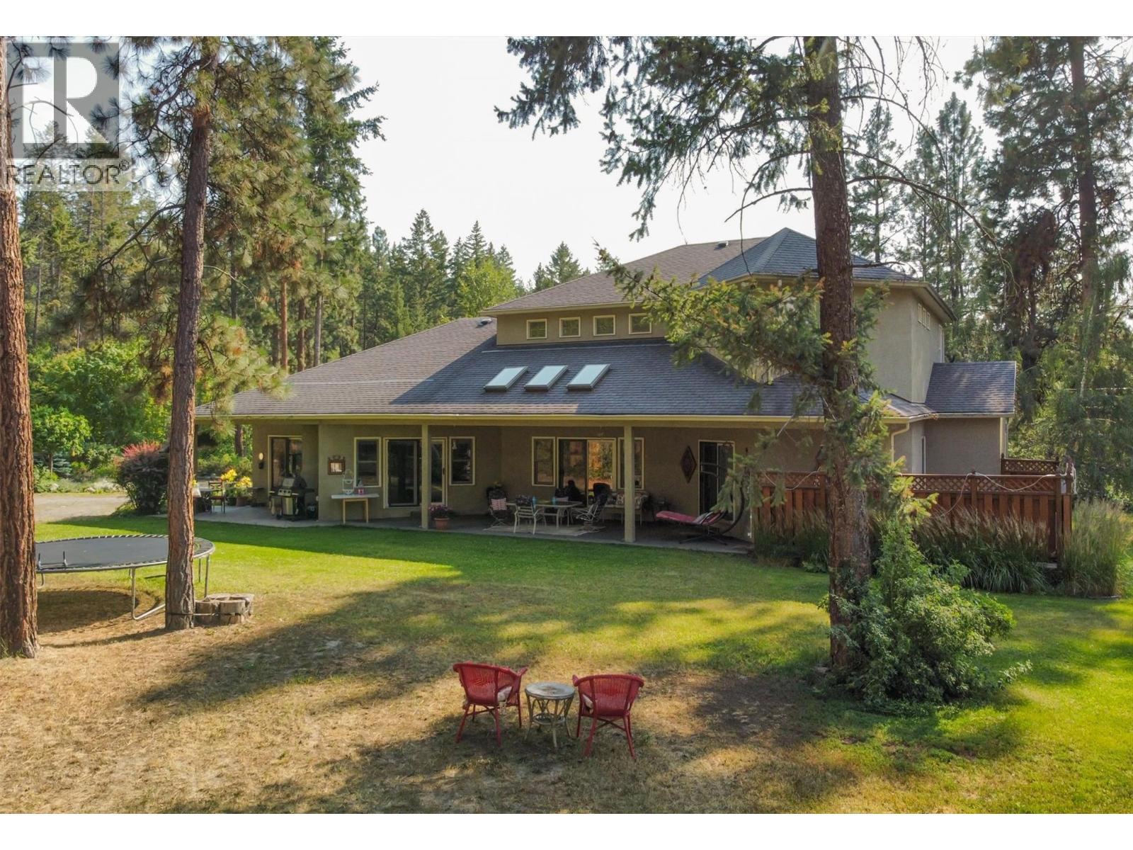  3605 Luxmoore Road, Kelowna