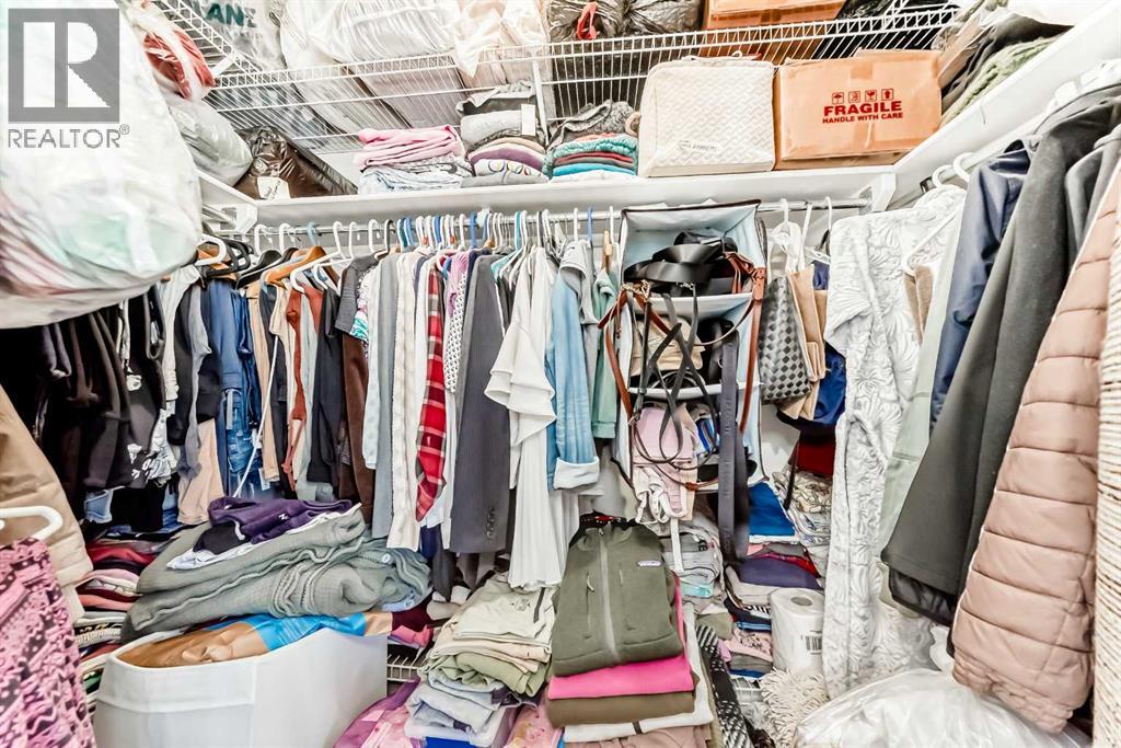 Single Family House Bi-level for Sale in  Taradale Drive NE Taradale Calgary 