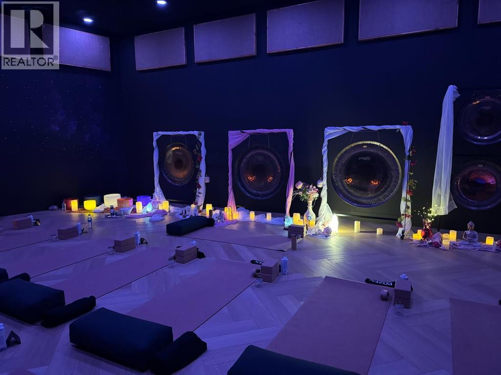 Business for Sale in   Oakmoor Plaza SW Oakridge Calgary 