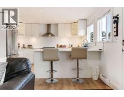 A 015 415 Esplanade Avenue, North Vancouver, BC V7M1A6 Photo 10