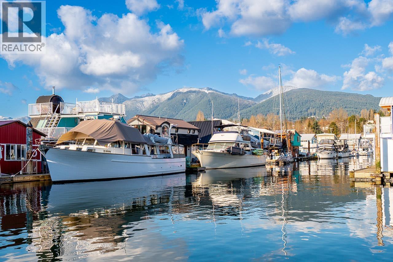 A015 415 ESPLANADE AVENUE, North Vancouver
