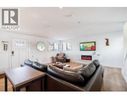 A 015 415 Esplanade Avenue, North Vancouver, BC V7M1A6 Photo 17
