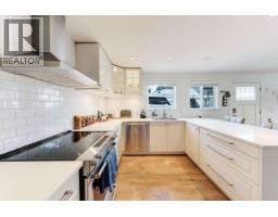 A 015 415 Esplanade Avenue, North Vancouver, BC V7M1A6 Photo 8