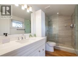A 015 415 Esplanade Avenue, North Vancouver, BC V7M1A6 Photo 28