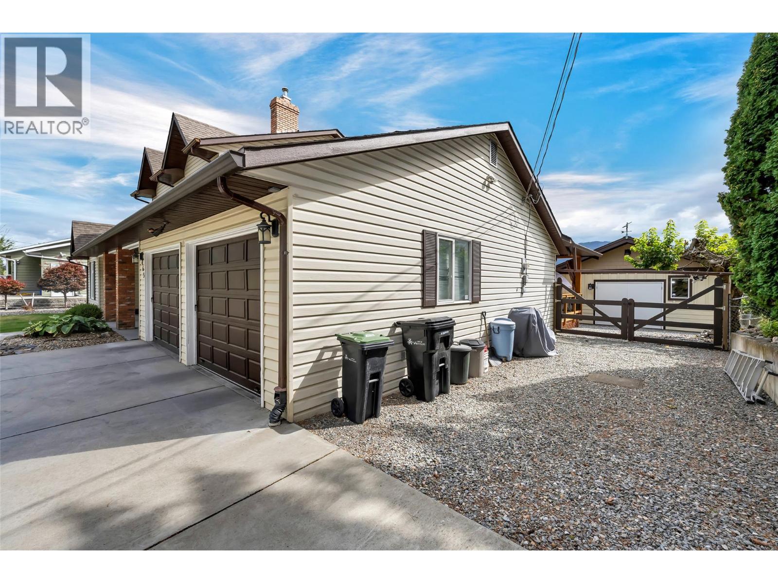 6463 Blue Jay Road, Vernon