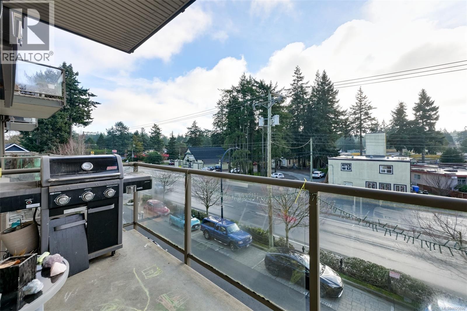 305 2220 Sooke Road, Colwood