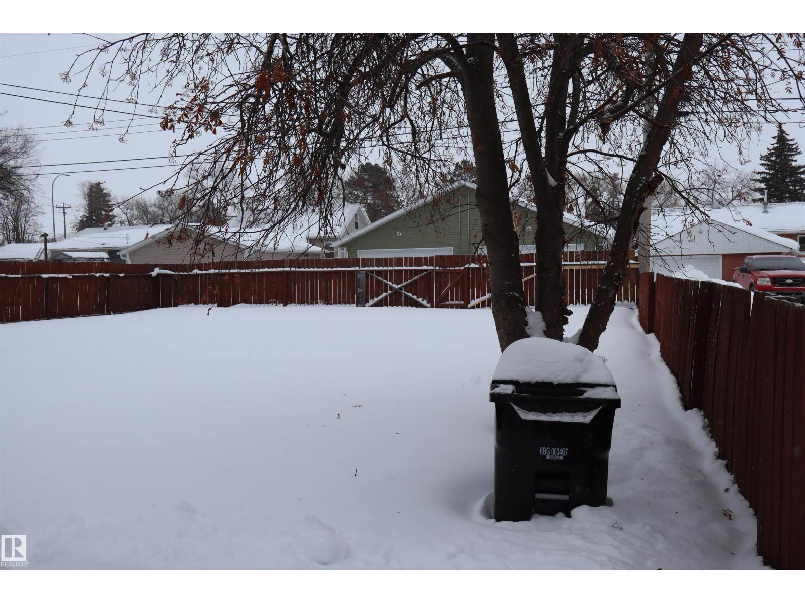 5109 55 ST - Photo 4 of 32, Barrhead, Alberta