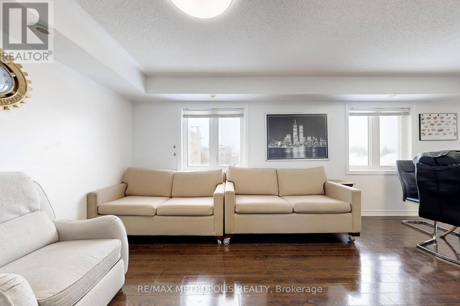 #207 1775 MARKHAM ROAD - 5
