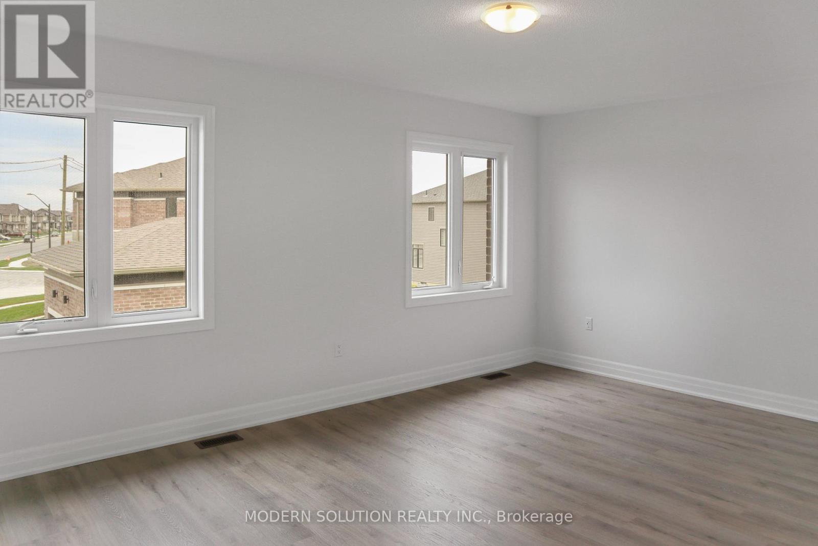 58 DEL RAY CRESCENT - 13