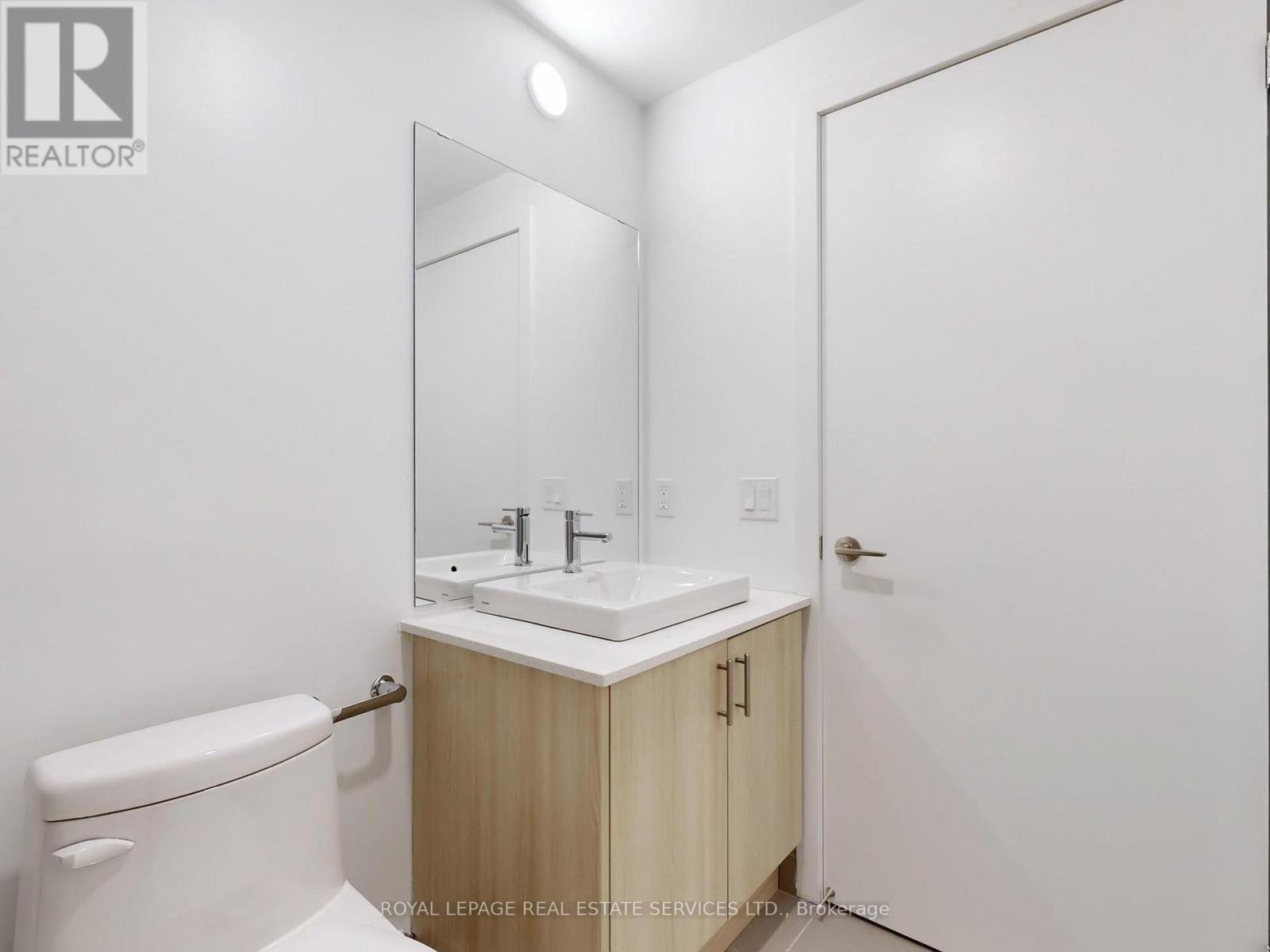 #614 1195 THE QUEENSWAY - 22