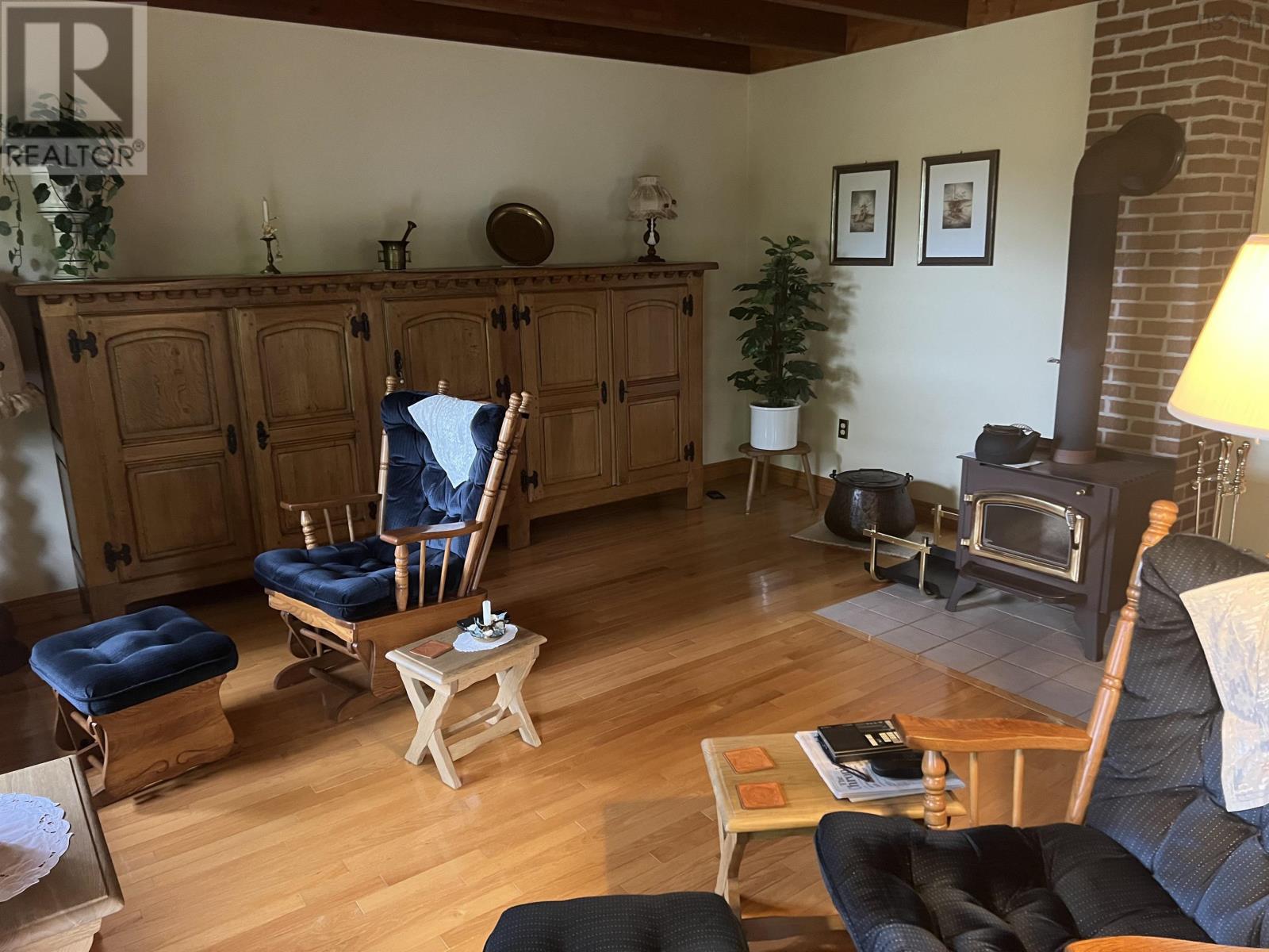 Property 12 of 44 of 97 MacIntosh Road, Port Shoreham