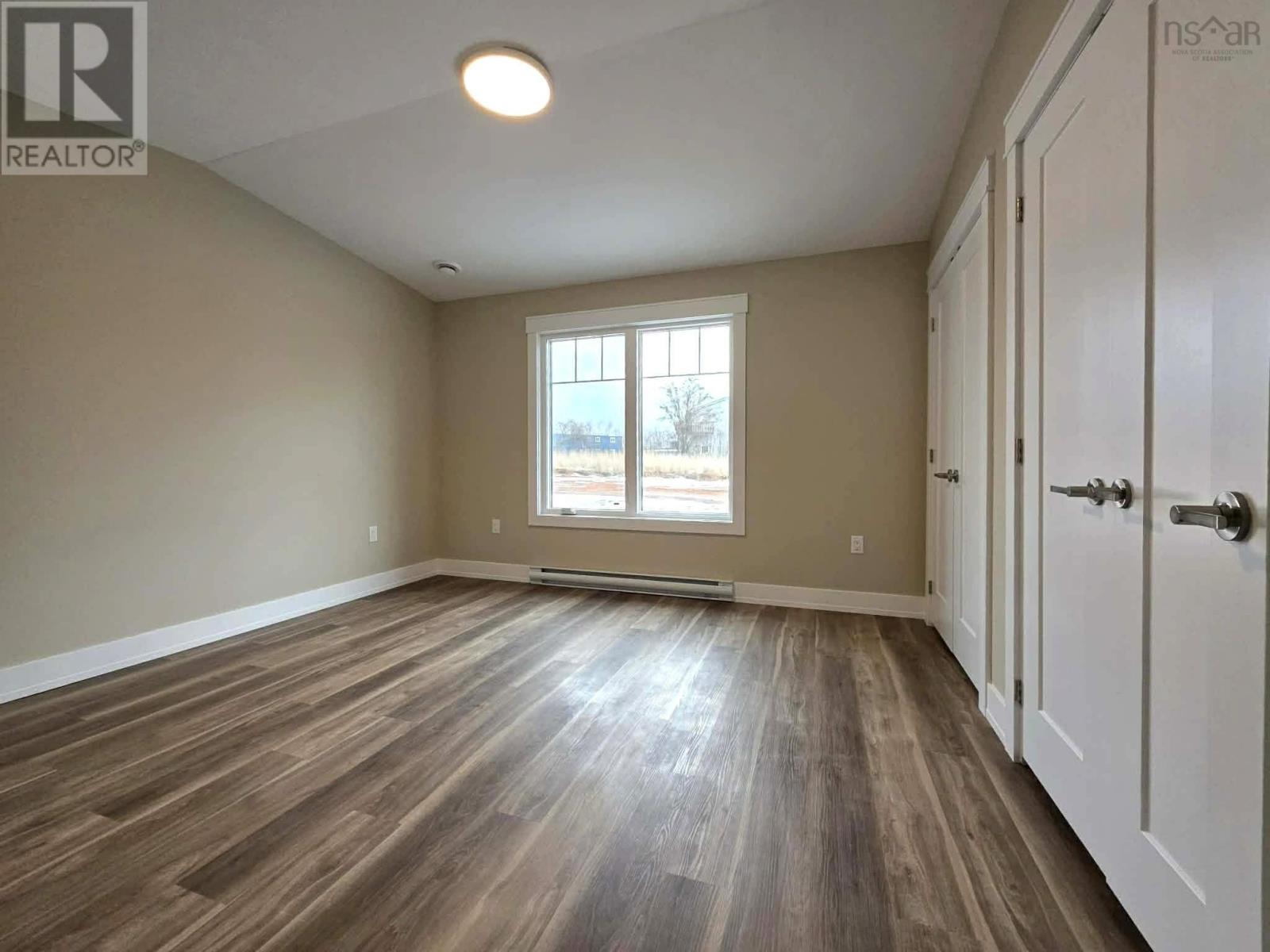 Property 31 of 37 of 46 Summer Hill Place