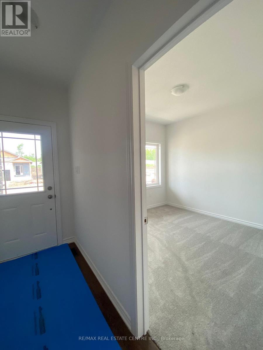 279 ADLEY DRIVE - Photo 3 of 19, Brockville, Ontario