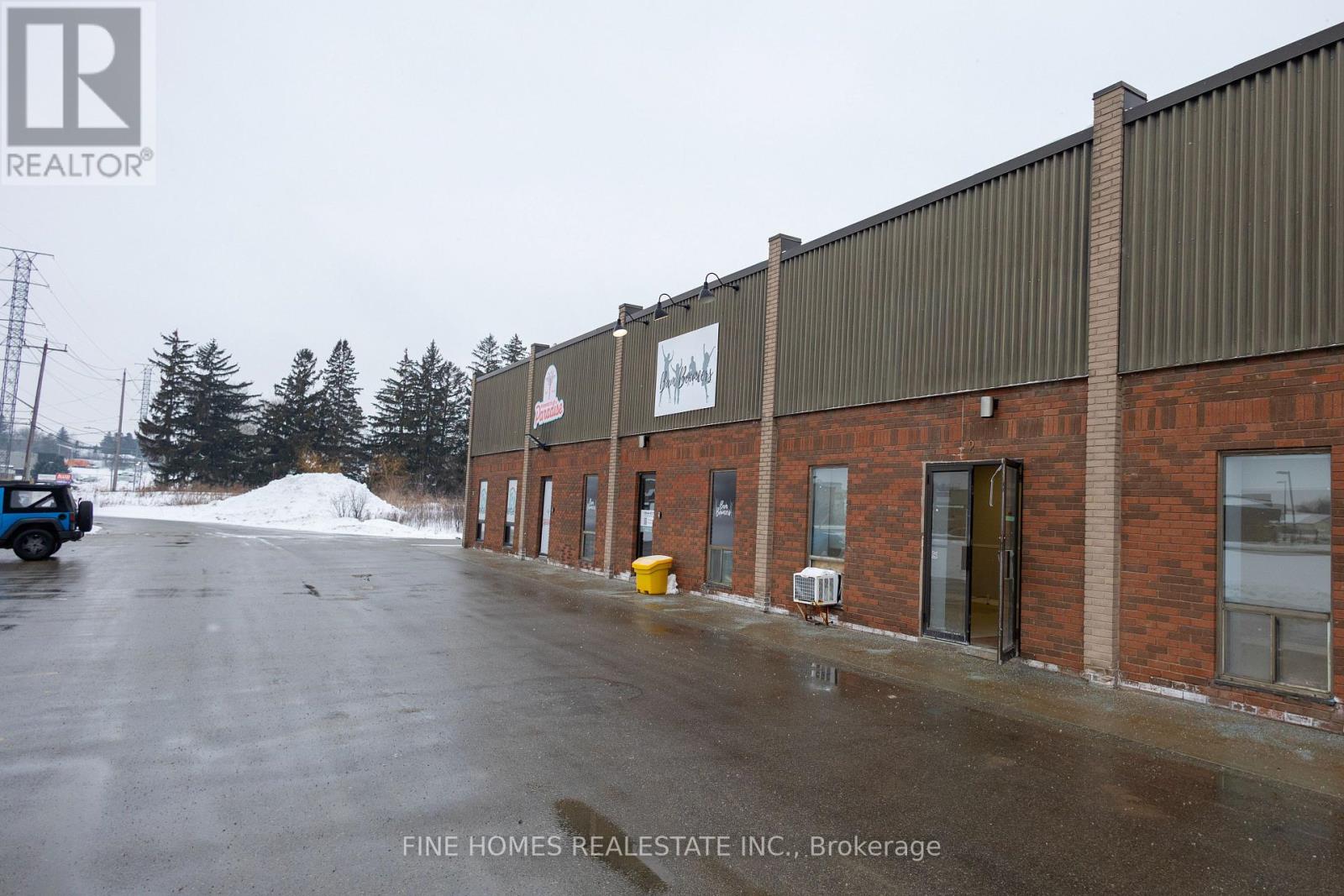 1057 PARKINSON ROAD - Photo 3 of 13, Woodstock (Woodstock - South), Ontario