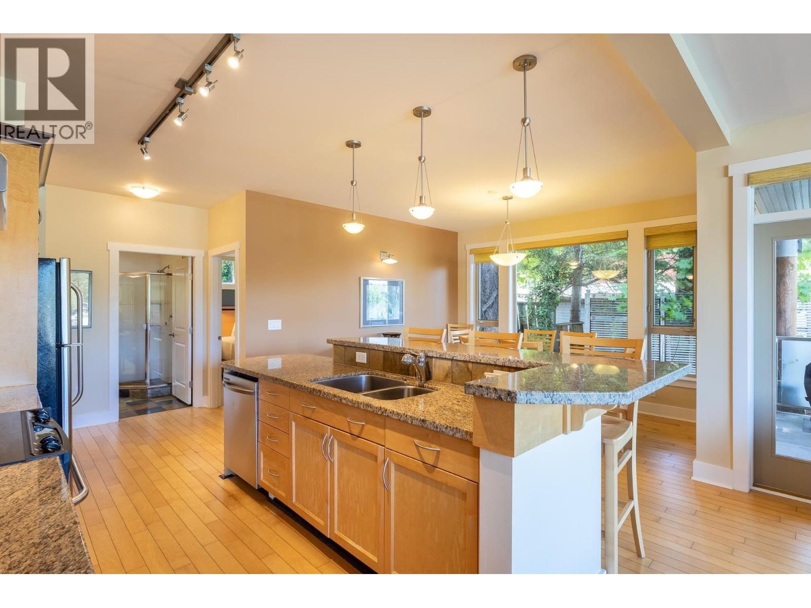 1D 12849 LAGOON ROAD, Madeira Park