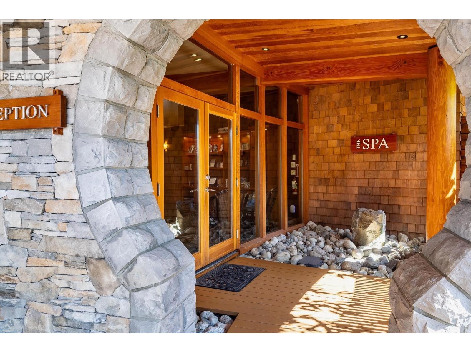 1D 12849 LAGOON ROAD, Madeira Park