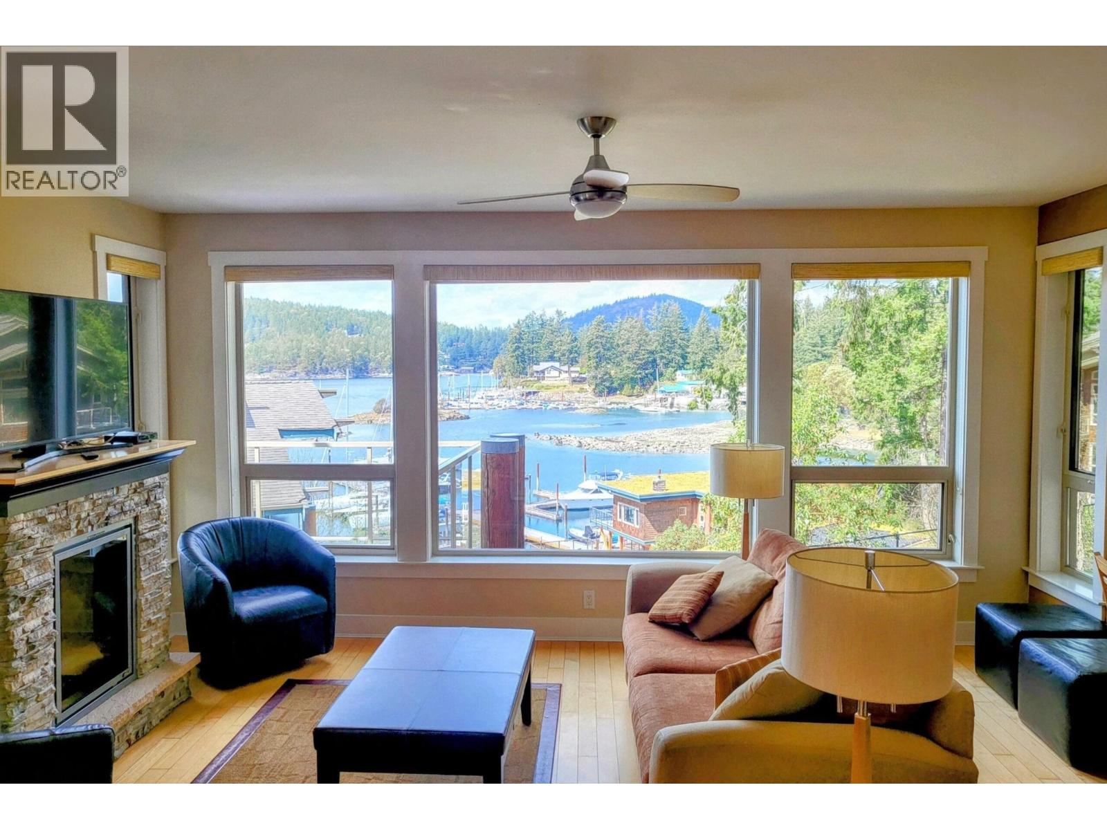 1D 12849 LAGOON ROAD, Madeira Park