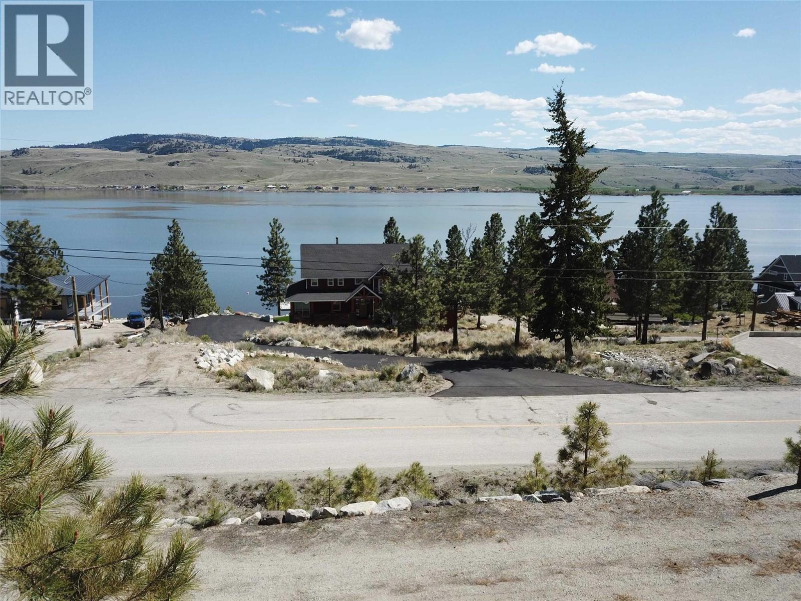  6461 Monck Park Road, Merritt